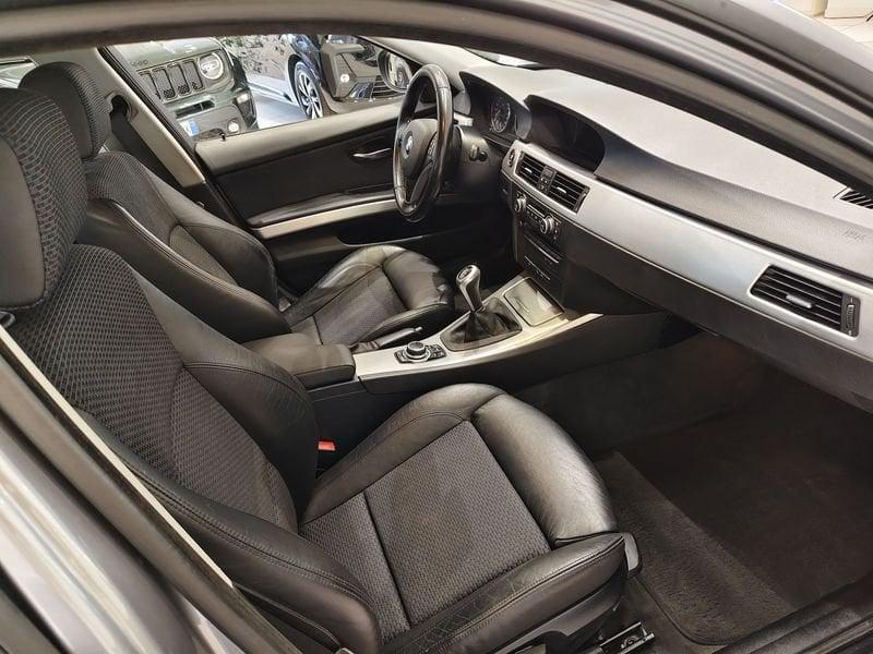 BMW Serie 3 320d CAT Touring xdrive Attiva*4x4*