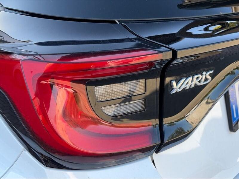 Toyota Yaris Hybrid Trend MY22