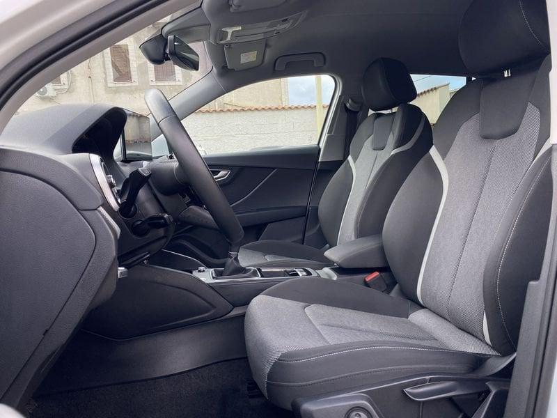 Audi Q2 Identity Black 2.0 TDI 116CV 30 Gancio Traino