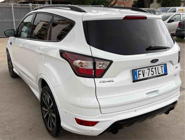 FORD Kuga 2.0 TDCI 180 CV S&S 4WD Powershift ST-Line