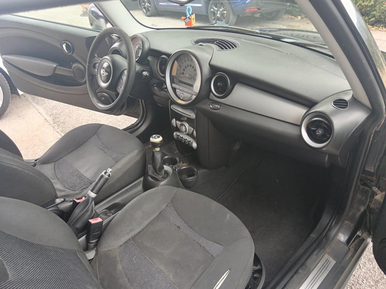 Mini 1.6 16V 109CV COOPER D - 2007