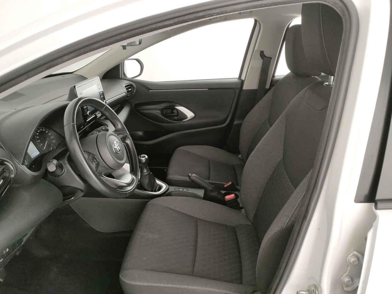 TOYOTA Yaris 1.0 Active