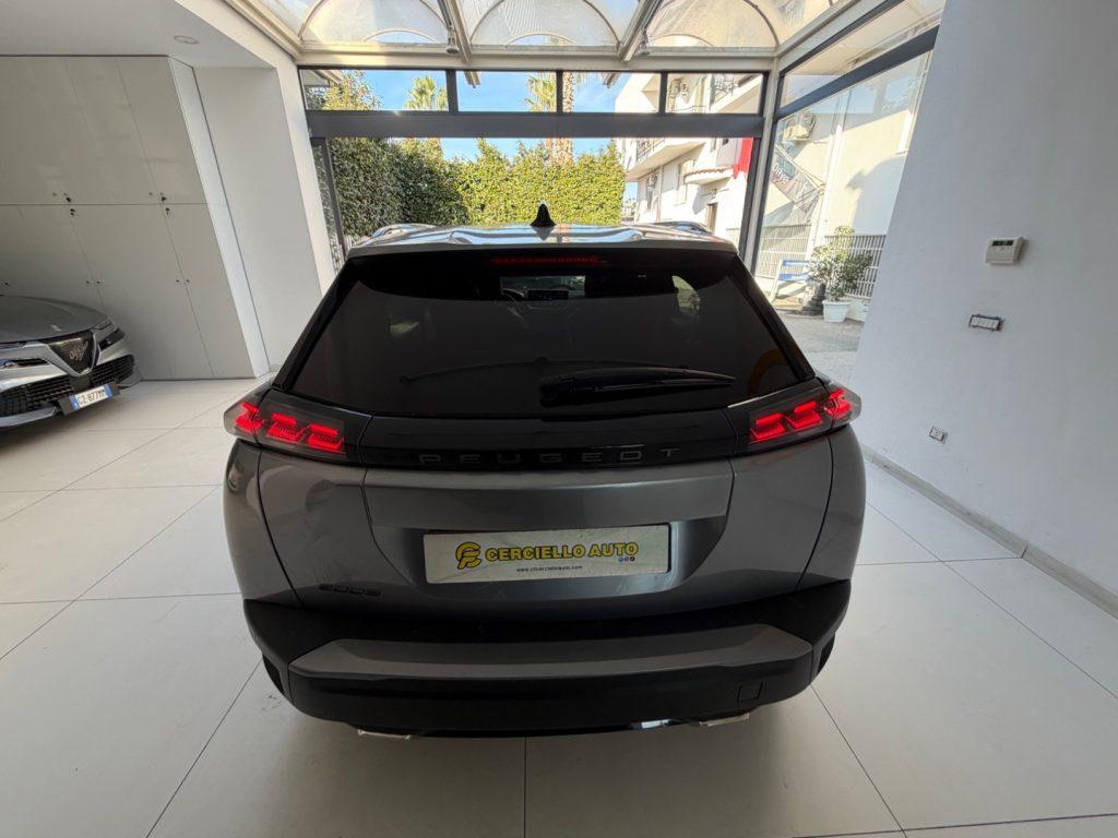 Peugeot 2008 PureTech 130 S&S EAT8 Allure da €229,00 mensili