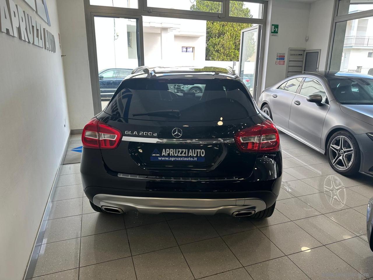 MERCEDES-BENZ GLA 200 d Sport