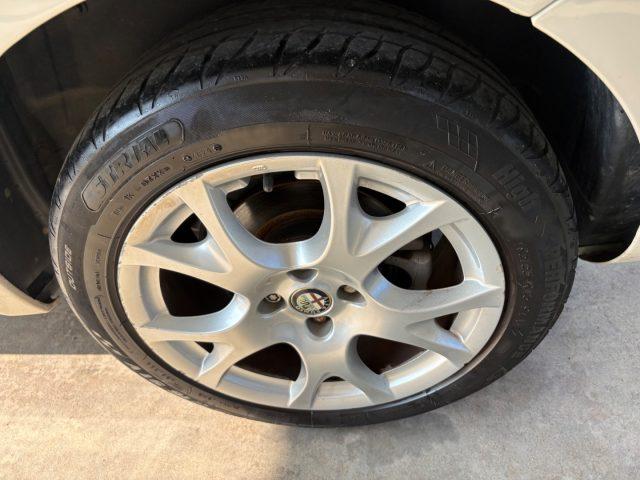 ALFA ROMEO MiTo 1.4 105 CV M.air S&S Distinctive OK NEOP EURO 5