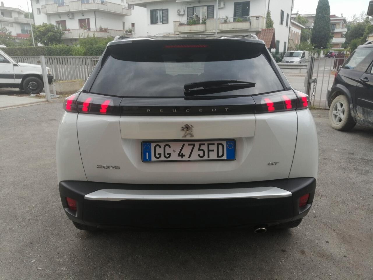 Peugeot 2008 BlueHDi 110 S&S Allure