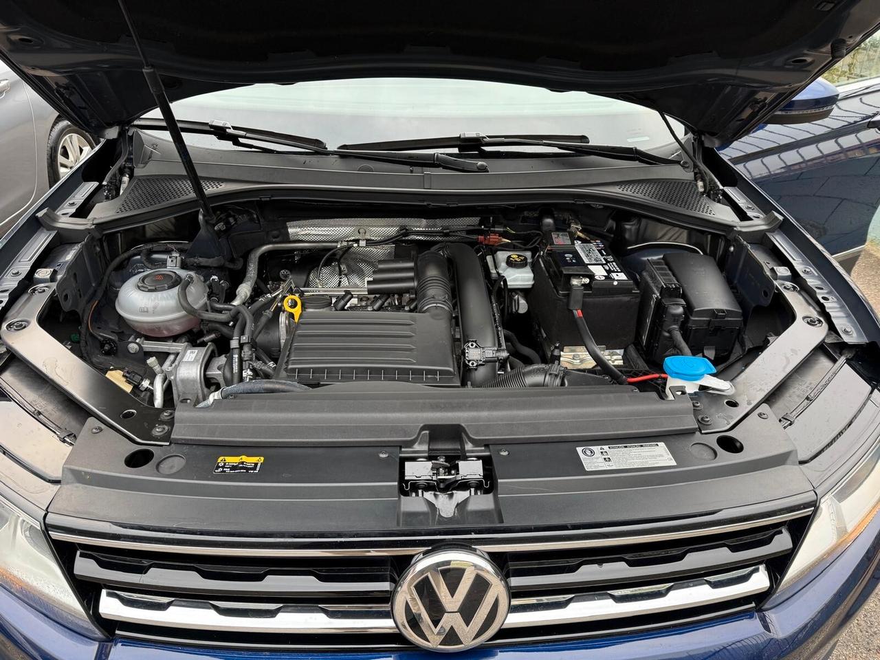 Volkswagen Tiguan 1400 BENZINA OK