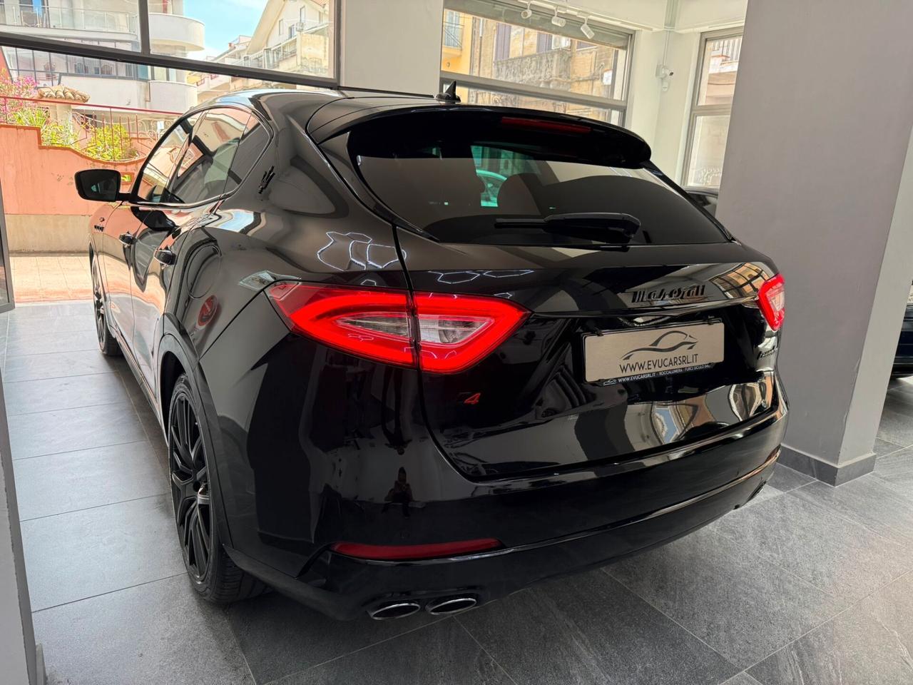 Maserati Levante V6 Diesel AWD 250cv Nerissimo Edition