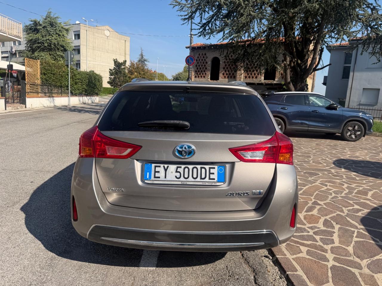 Toyota Auris Touring Sports 1.8 Hybrid Lounge