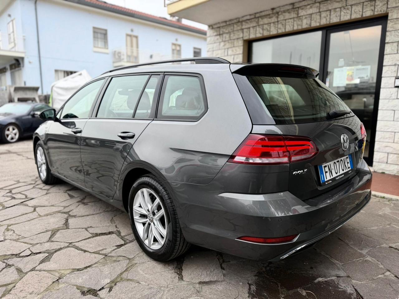 Volkswagen Golf Variant 1.6 TDI 115 CV DSG Business BlueMotion Tech.