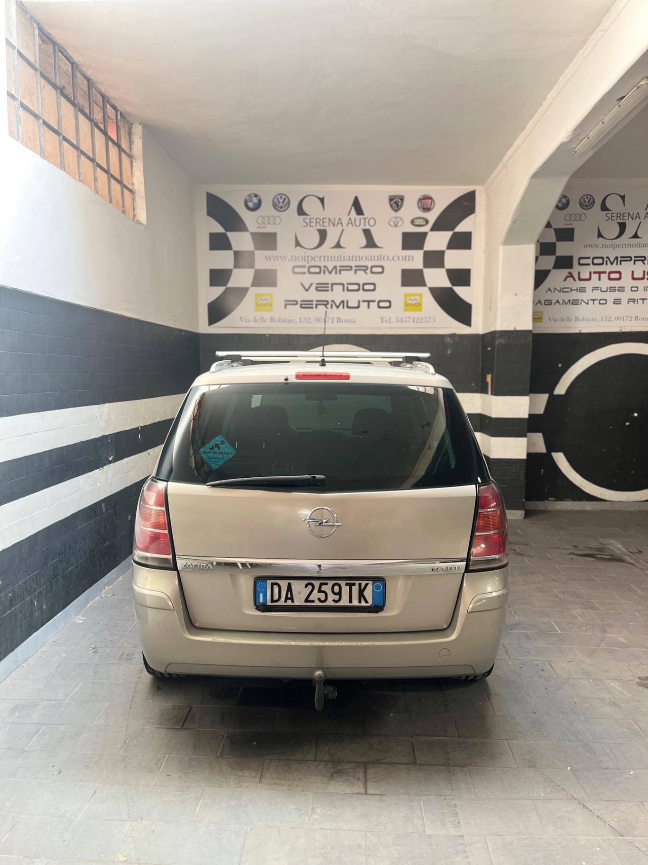 Opel Zafira 1.9 CDTI 101CV Cosmo