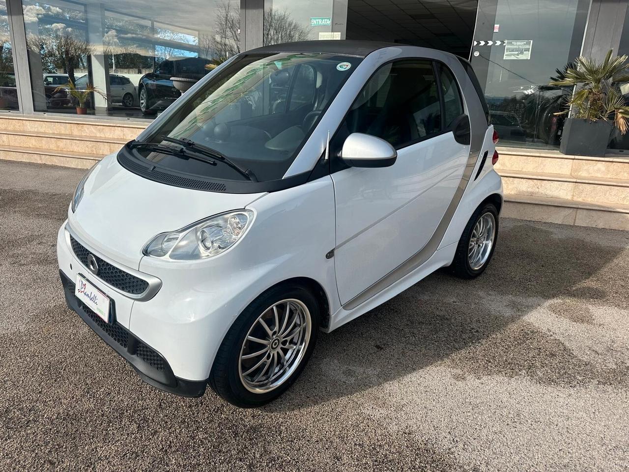 Smart ForTwo 1000 45 kW MHD coupé pure Teen II NEOPATENTATI
