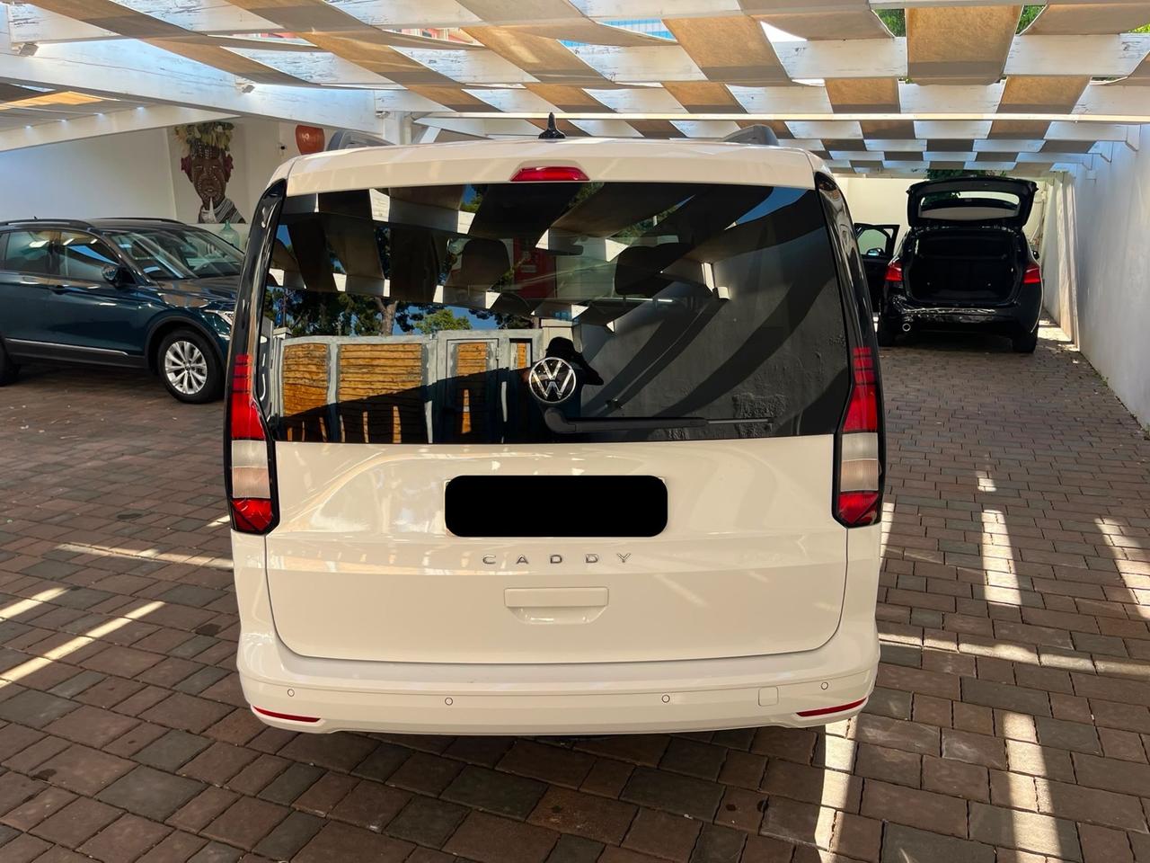Volkswagen Caddy 2.0 TDI 102 CV Space Maxi 7 POSTI
