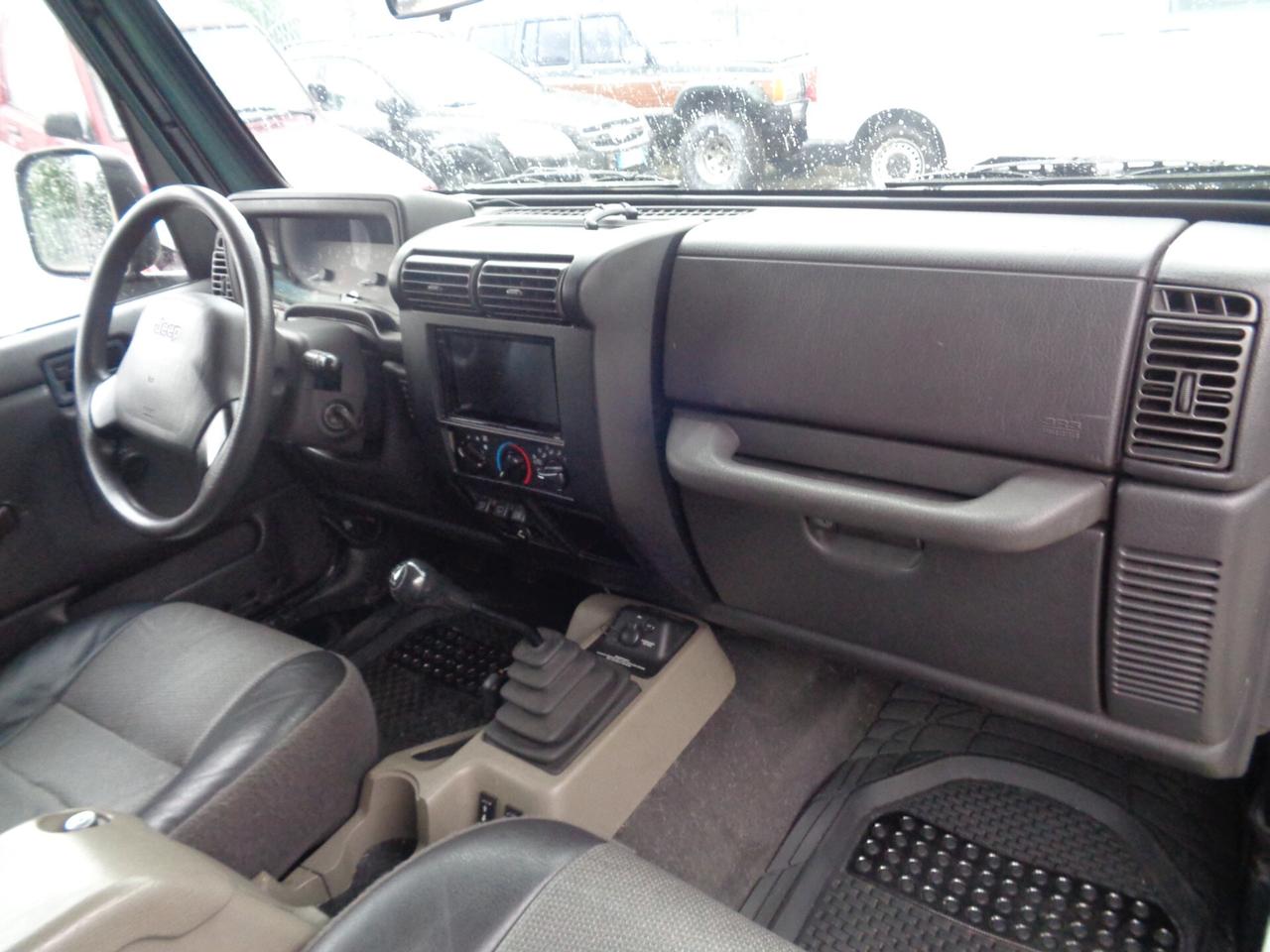 Jeep Wrangler 4.0 cat Sport