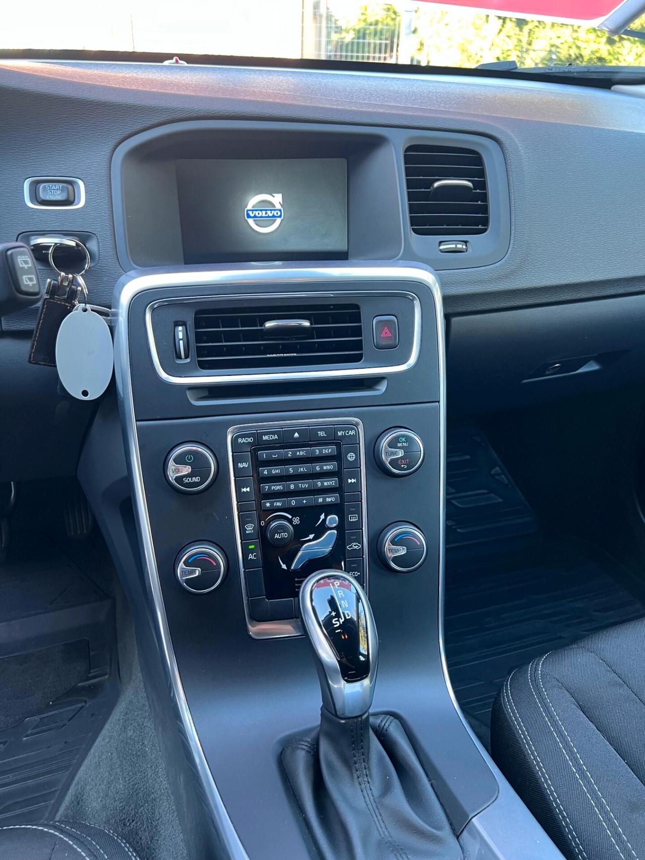 Volvo V60 D2 Geartronic Business