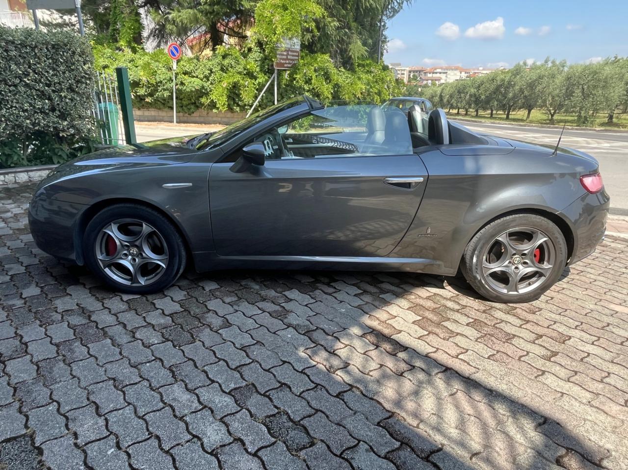 Alfa Romeo Spider 2.4 JTDM 200CV