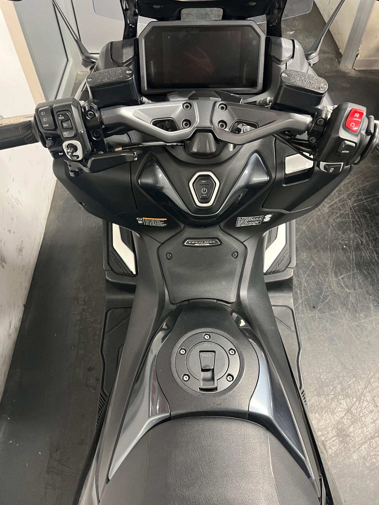 Yamaha TMAX 560 Tech Max