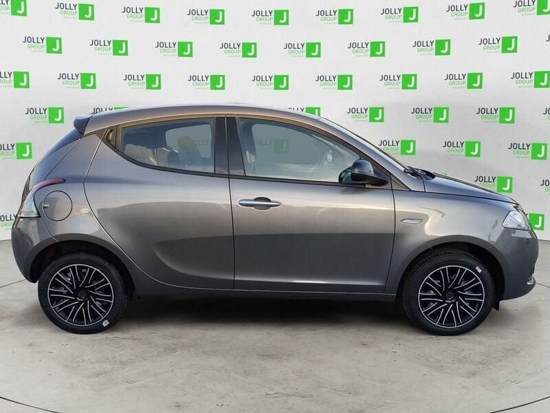 Lancia Ypsilon 1.0 FireFly 5 porte S&S Hybrid Oro