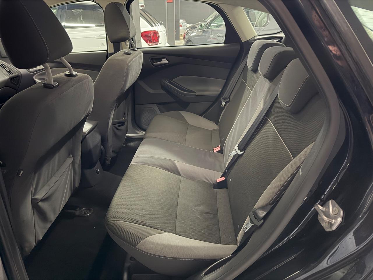 FORD Focus 1.6 TDCi (116) TITANIUM 2011