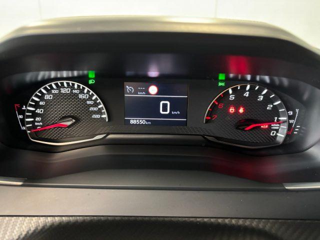 PEUGEOT 2008 1.5 BlueHDi Allure Navi Pack