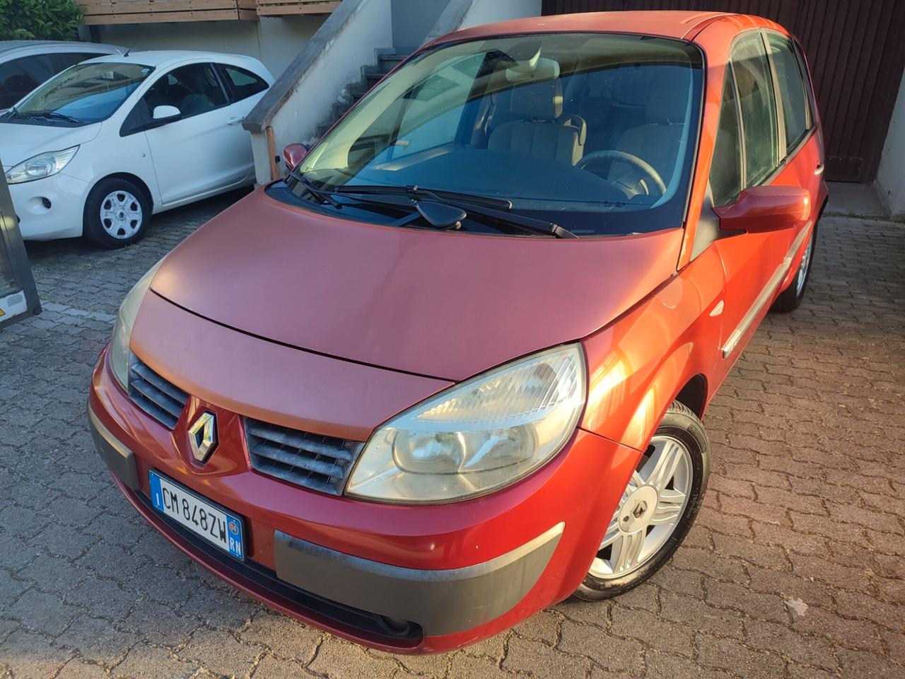 RENAULT SCENIC 1.6BENZINA POCHI KM LEGGERE