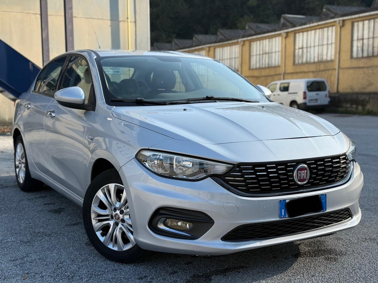 Fiat Tipo 1.4 benzina Lounge con soli 30.000 km