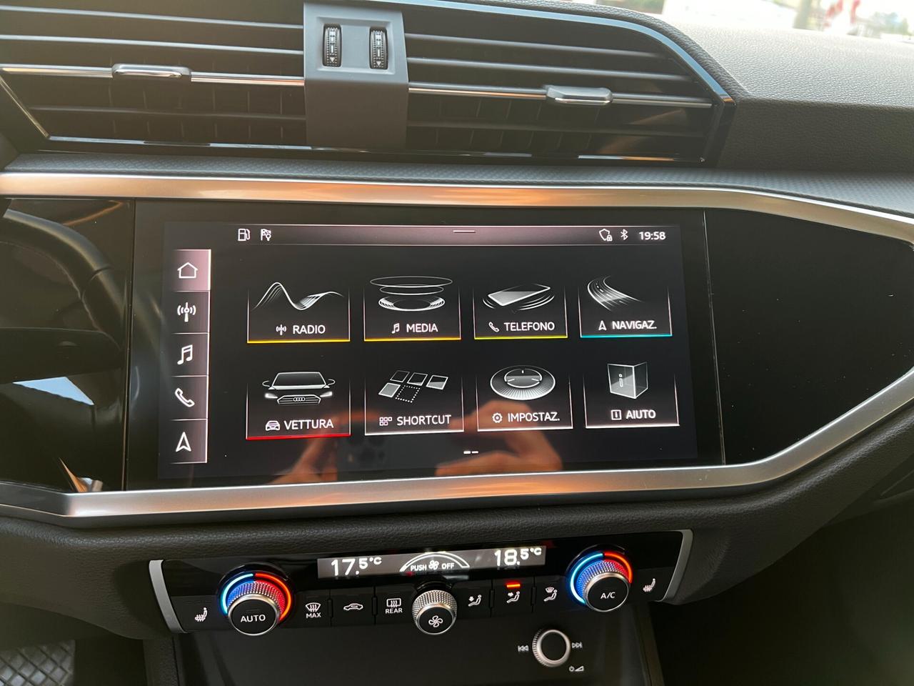 Audi Q3 35 TDI S tronic Advanced-2019- LED- NAVI