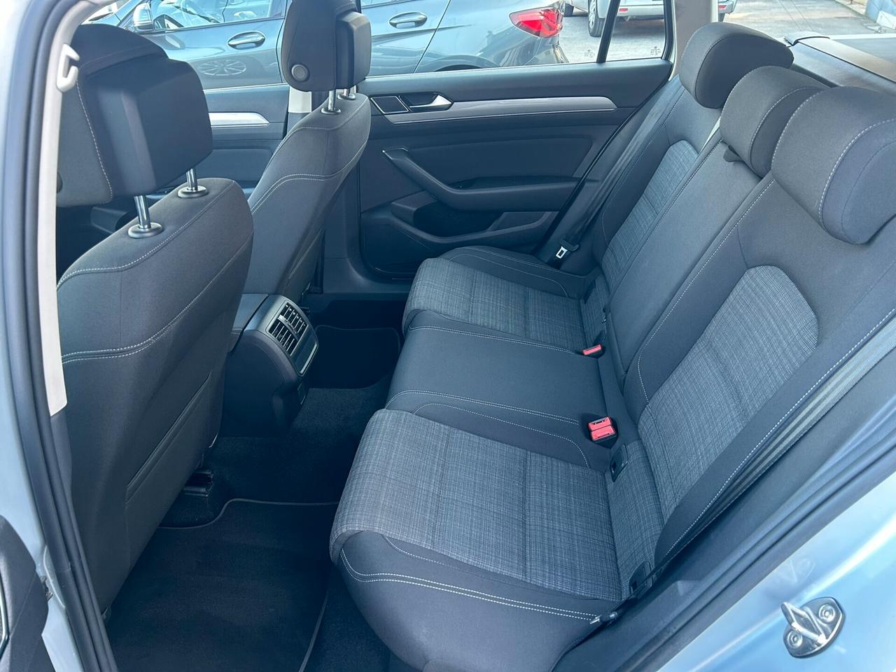 VW PASSAT VARIANT 2.0 TDI 122CV DSG Business