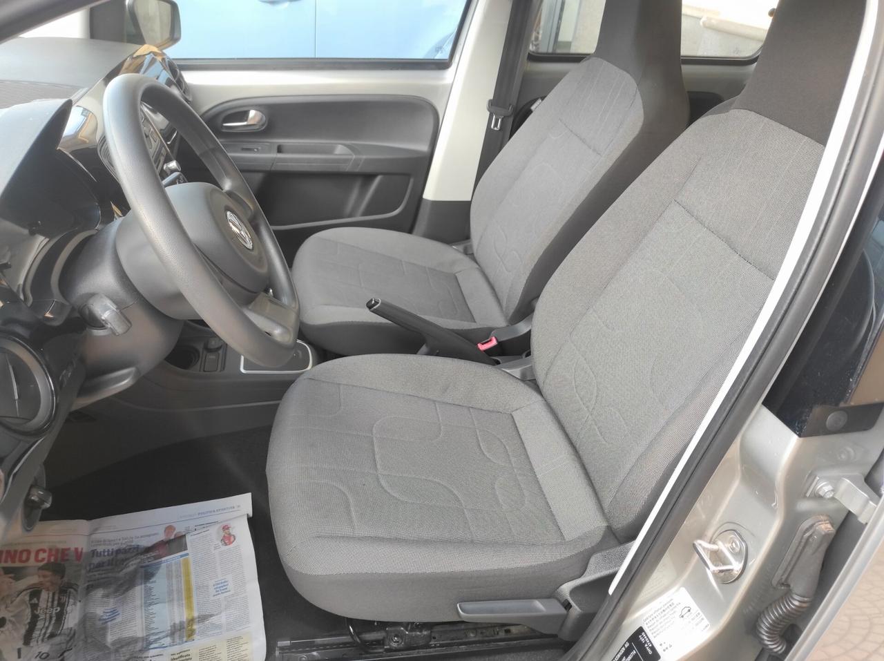 Volkswagen up! 2015 1.0 75 CV 5 ASG Automatica