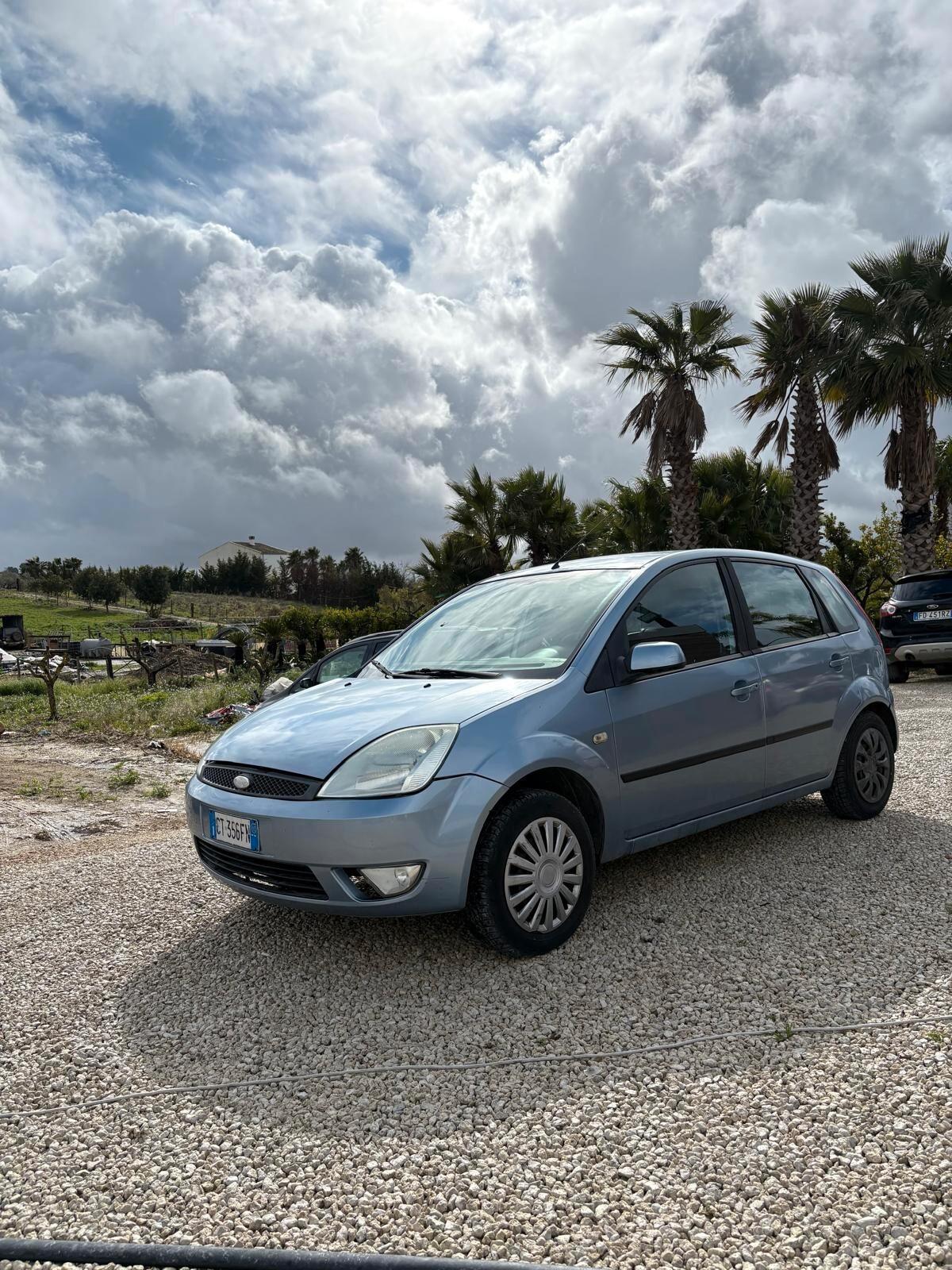 Ford Fiesta 1.4 TDCi 5p. Ghia