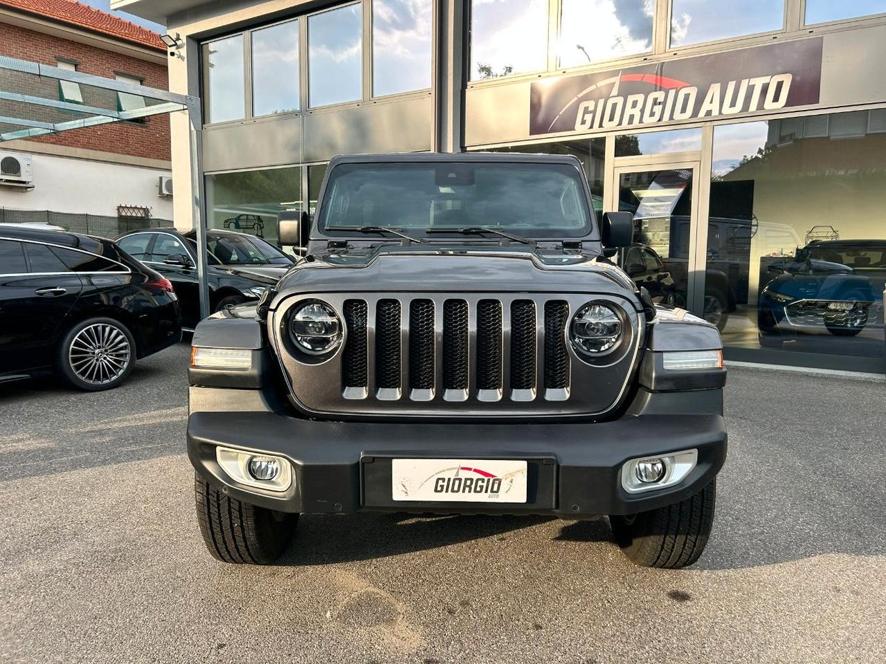 Jeep Wrangler Unlimited 2.0 turbo Sahara 1941 by Mopar auto