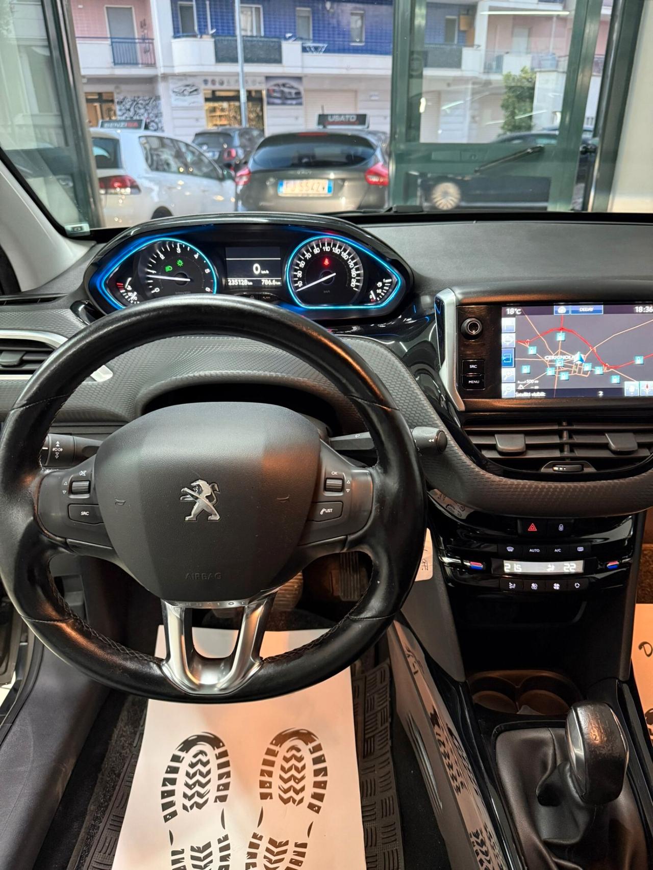 Peugeot 2008 BlueHDi 100 Allure