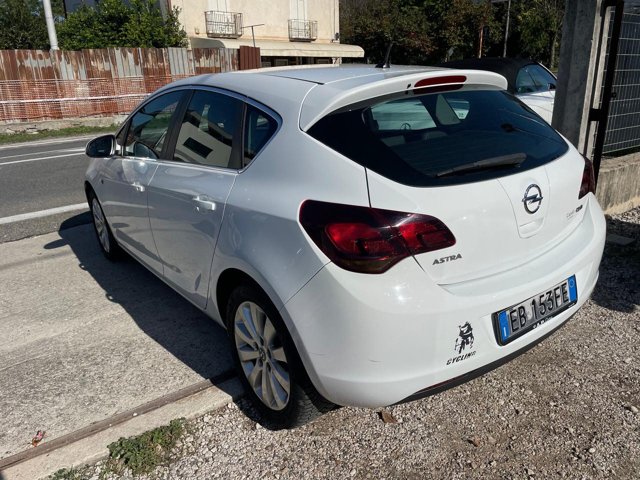 Opel Astra 1.7 CDTI 110CV 5 porte Cosmo