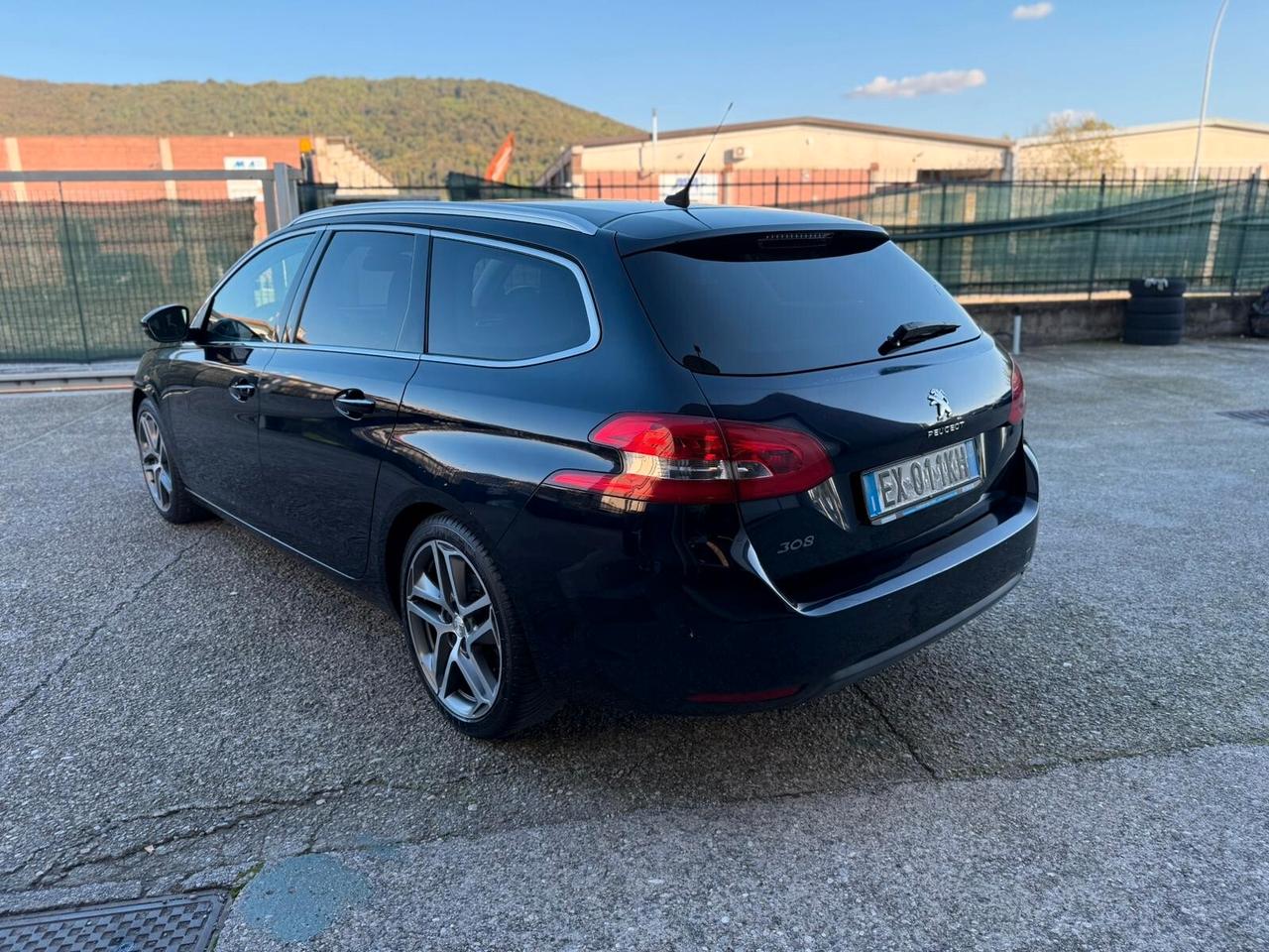 Peugeot 308 1.6 e-HDi 115 CV Stop&Start Allure