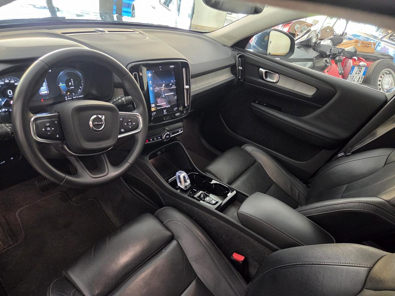 Volvo XC40 T5 Recharge Plug-in Hybrid R-design Aut.