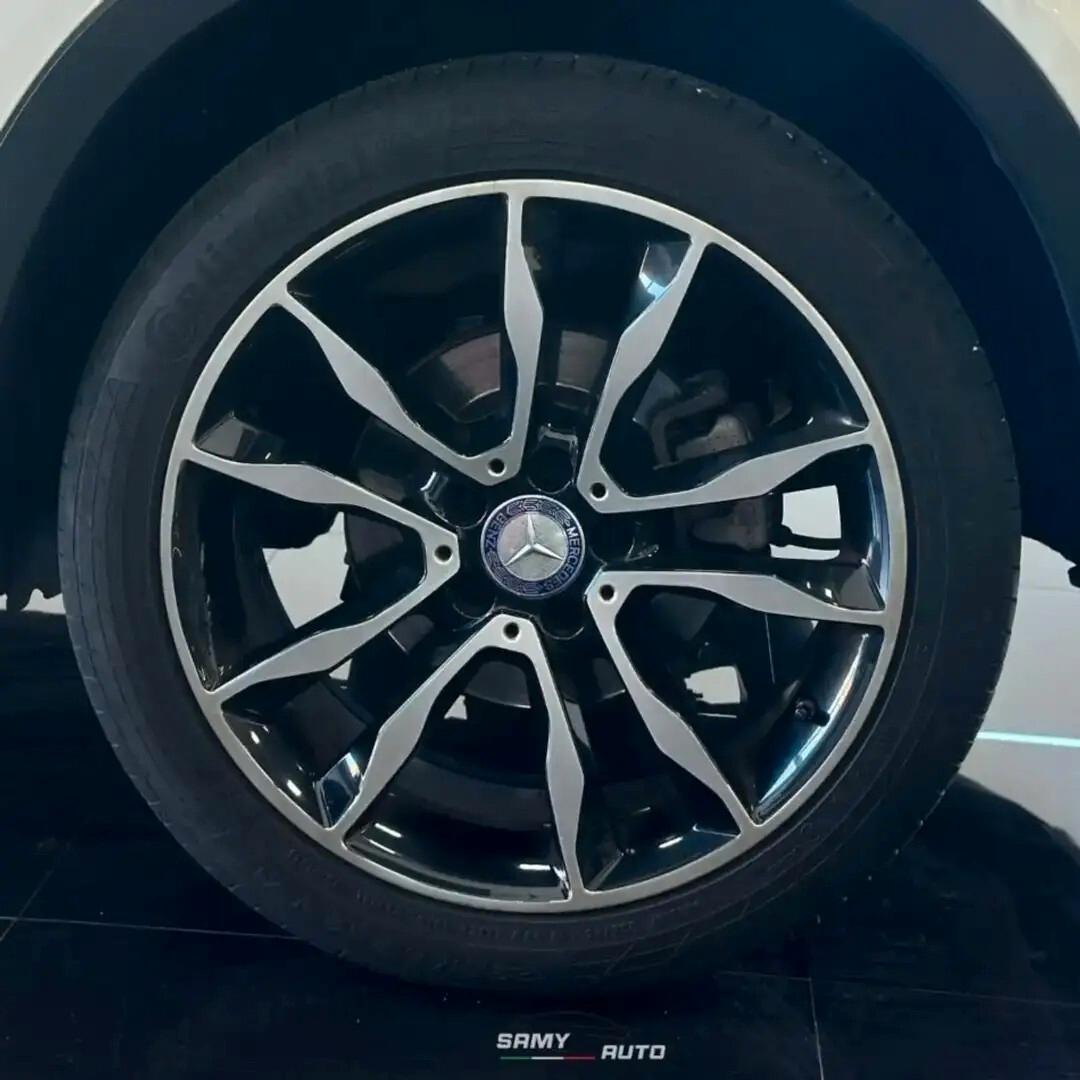 Mercedes-benz GLA 220 d Premium 4matic auto