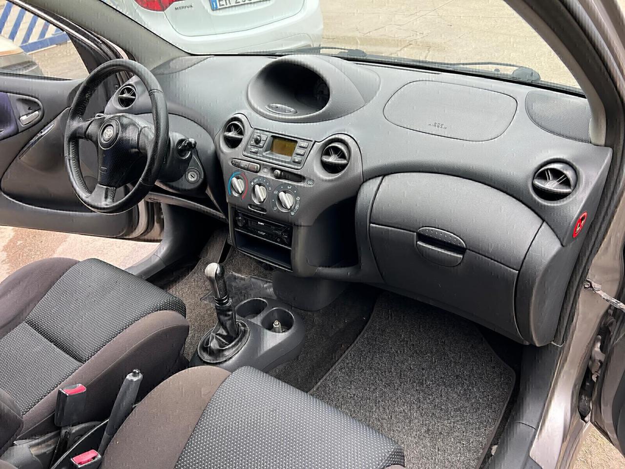 TOYOTA YARIS 1.5I 106CV T-SPORT 3p. GPL