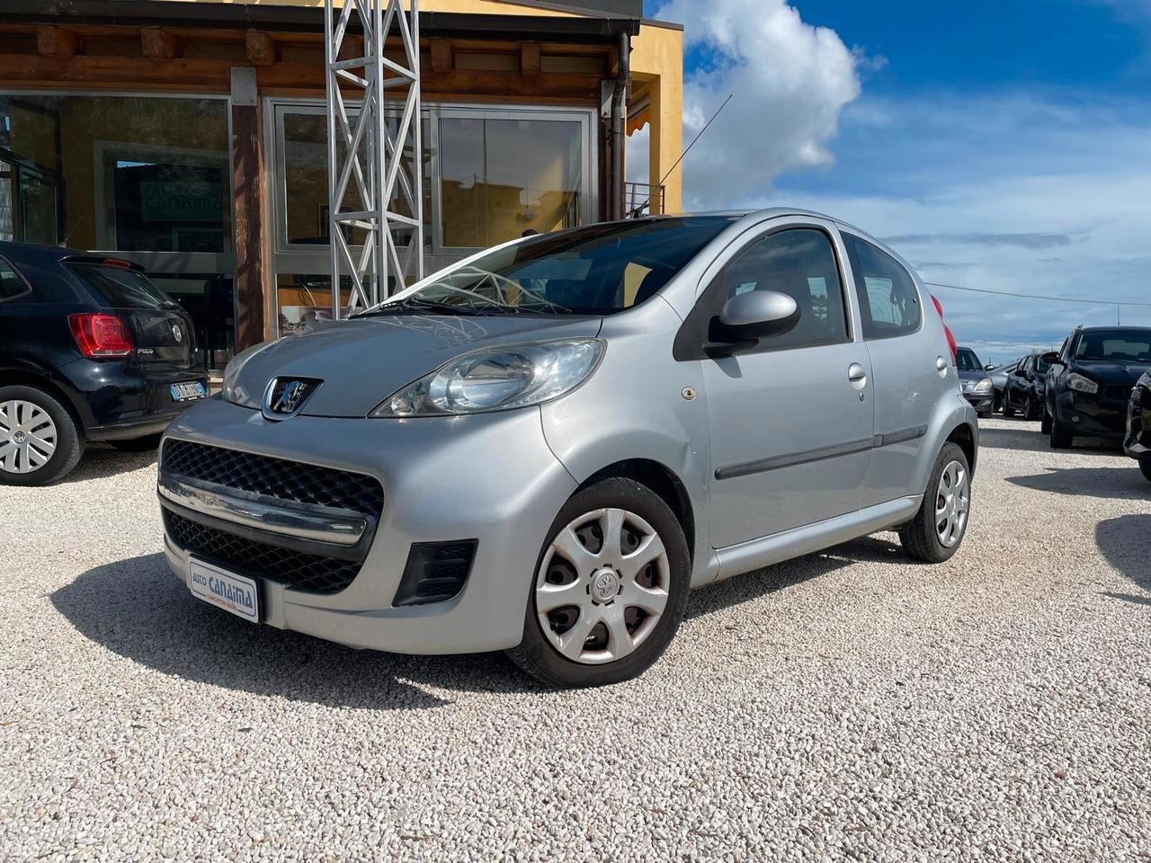 PEUGEOT 107 1.0 B - 2010