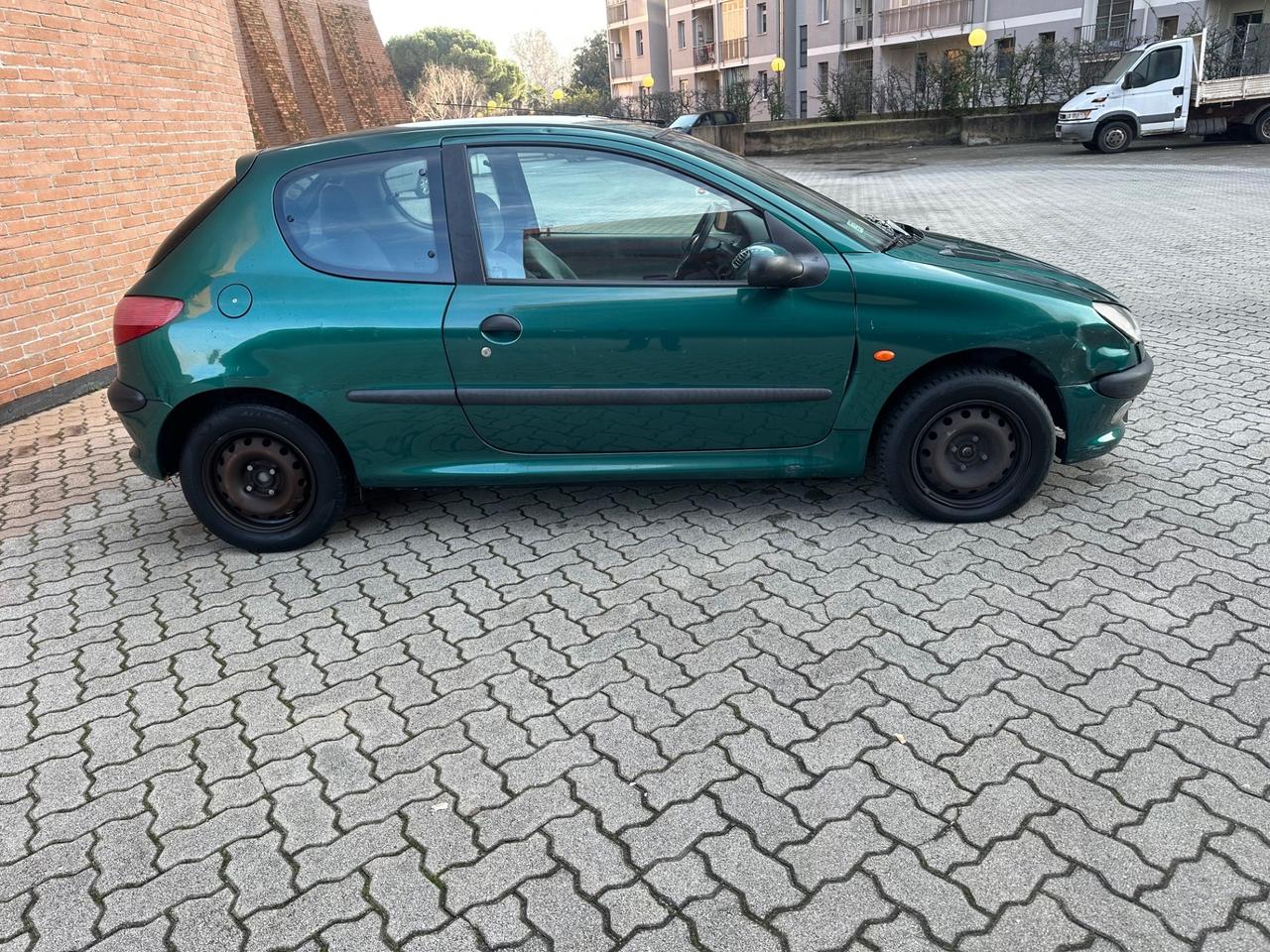 Peugeot 206 1.1 3p. XR