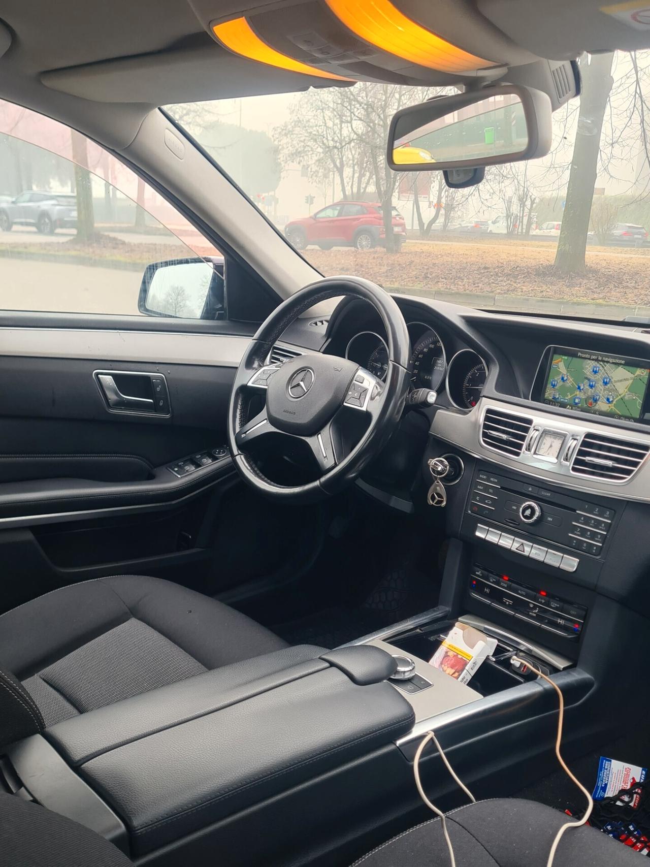 Mercedes-benz E 200 BlueTEC Premium