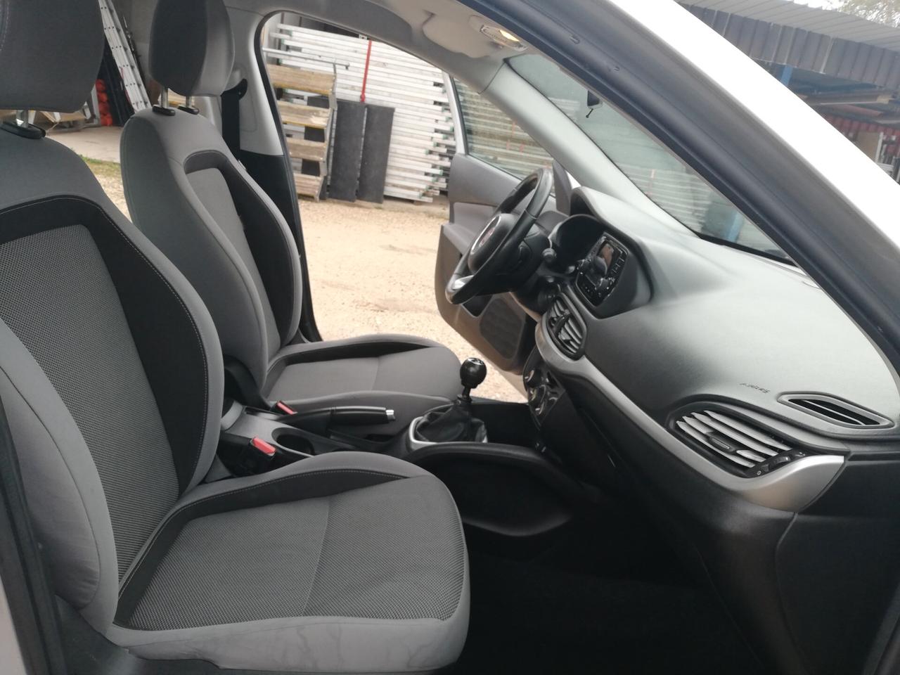 Fiat Tipo 1.6 Mjt 4 porte Lounge