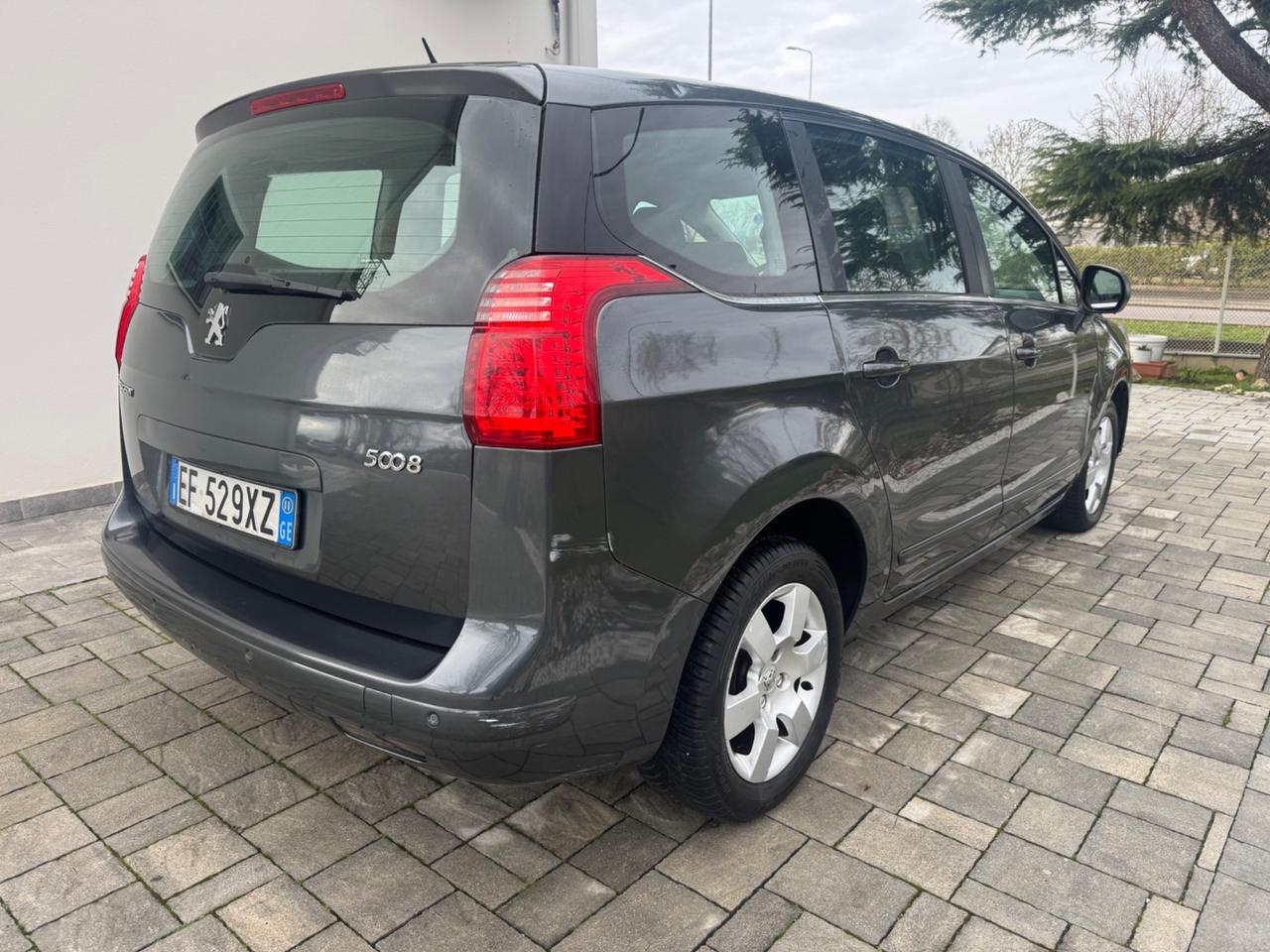 Peugeot 5008 2.0 HDi 150CV Business