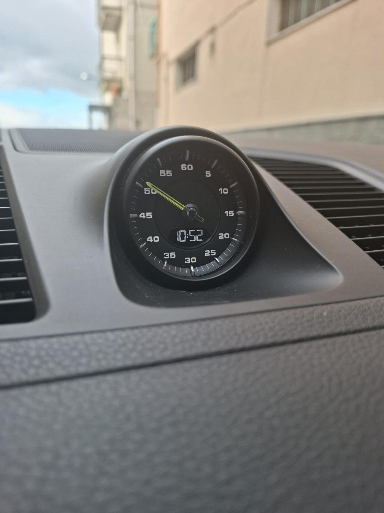 Porsche Cayenne 3.0 V6 E-Hybrid