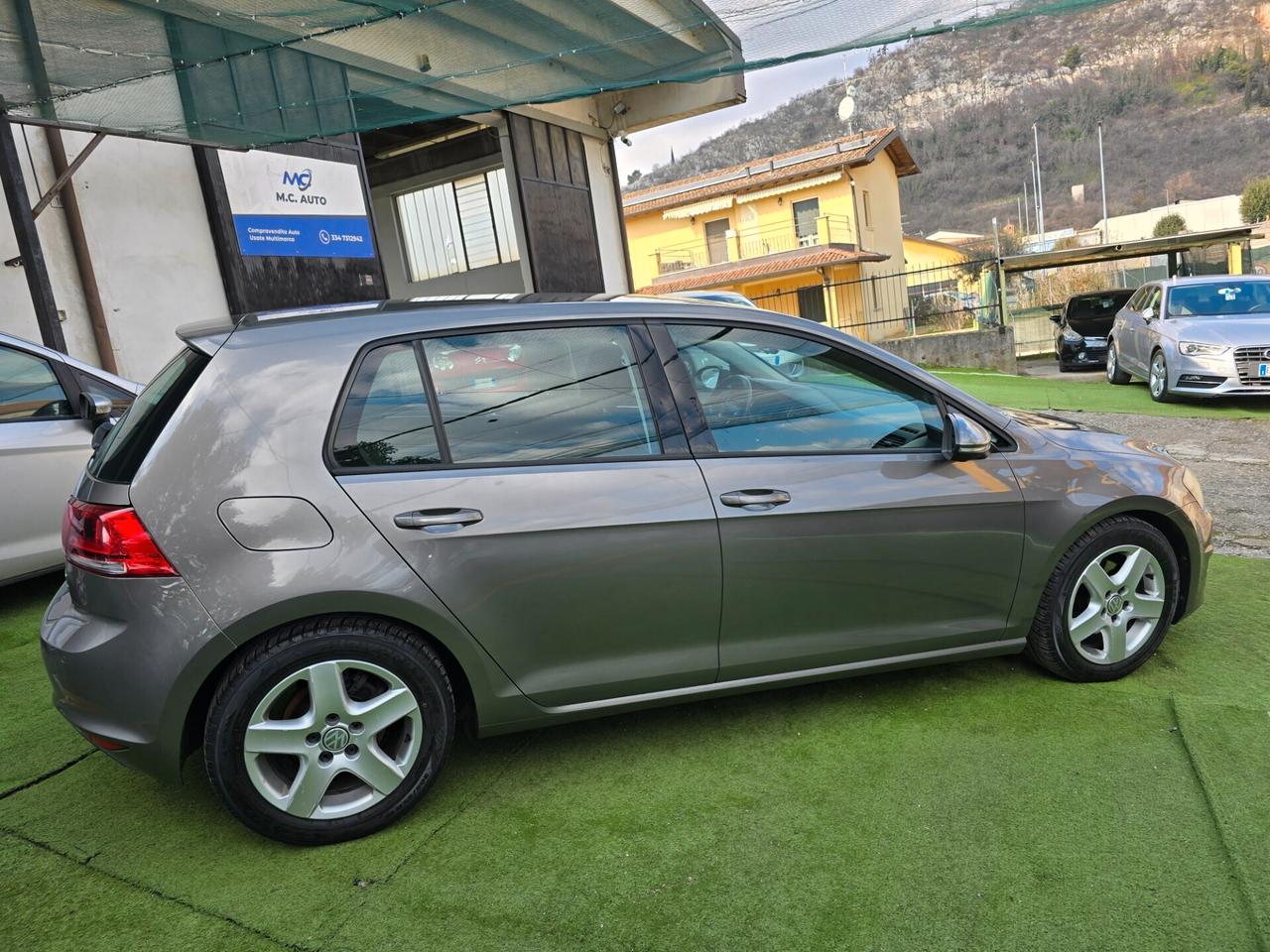 Volkswagen Golf 1.6TDI 105CV Highline-2014