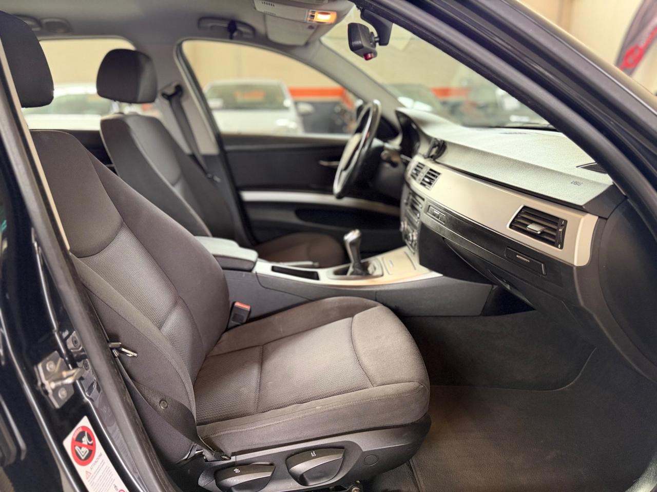 Bmw 318 318d 2.0 143CV cat Touring Attiva