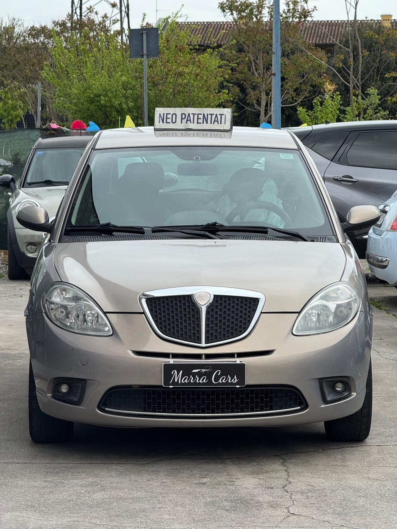 Lancia Ypsilon 1.2- Distribuzione sostituita alla consegna