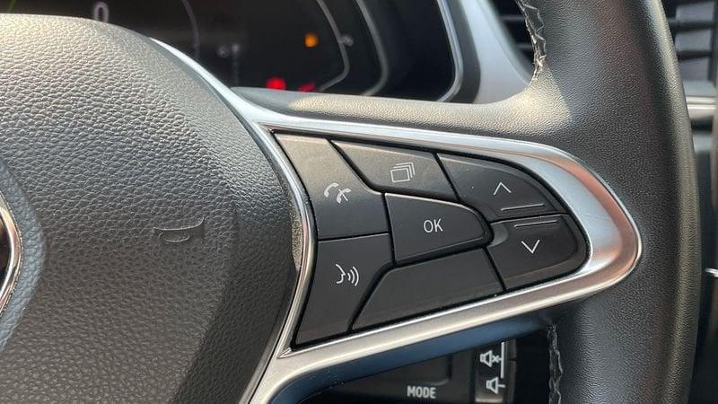 Renault Captur 1.6 E-TECH Hybrid Intens Auto 145cv
