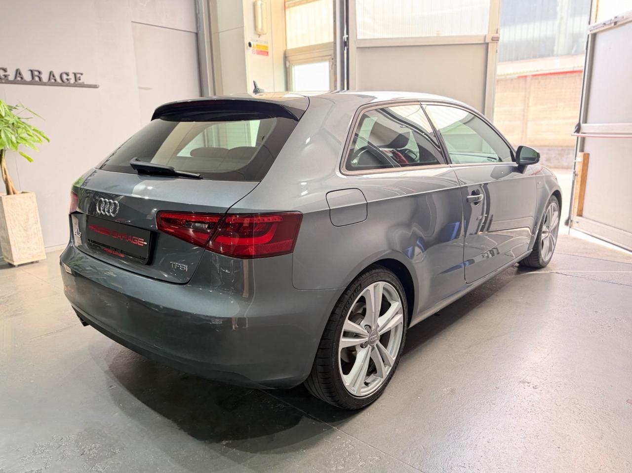 AUDI A3 3P 1.8 TFSI S LINE SPORTPAKET
