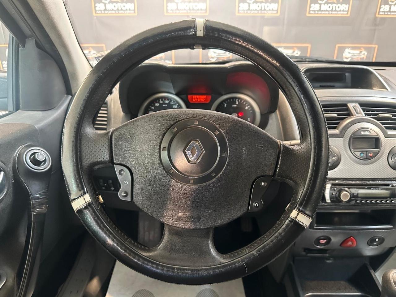 Renault Megane Mégane 1.5 dCi/100CV 5 porte Confort Dynamique