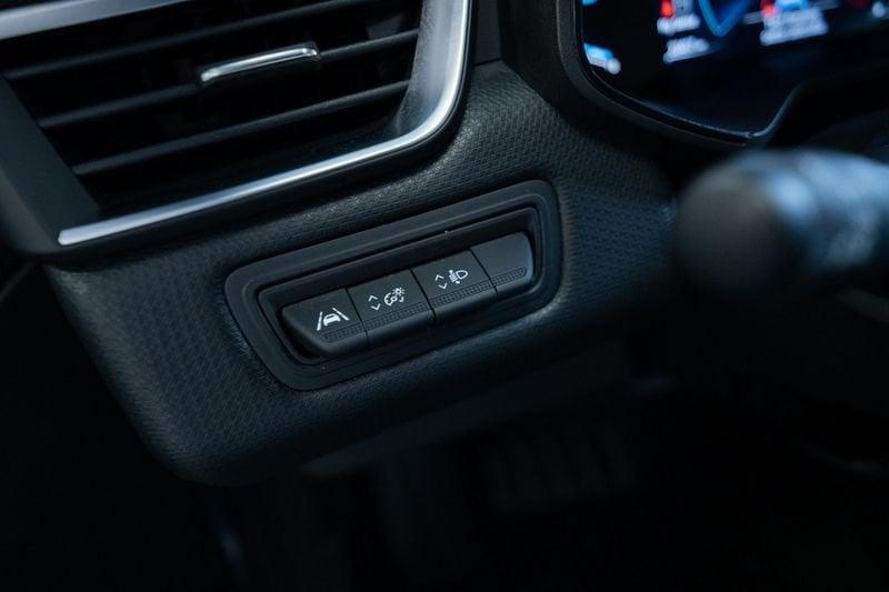 Renault Clio 1.6 E-Tech hybrid Intens 140cv auto my21